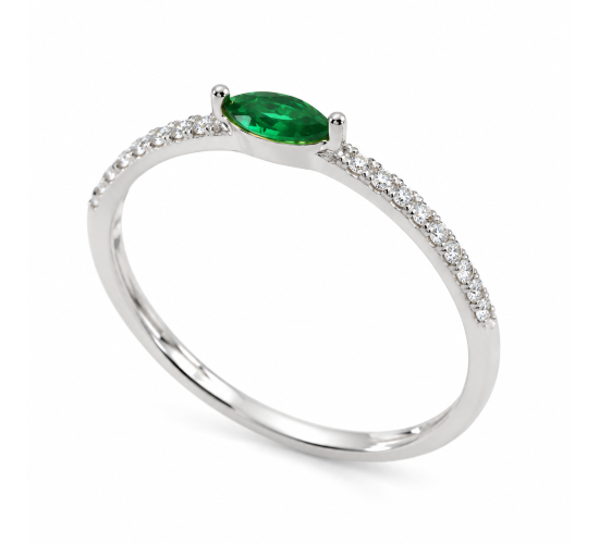 Anel solitario navete 6mm verde esmeralda zirconia cristal nas laterais, prata. 340036