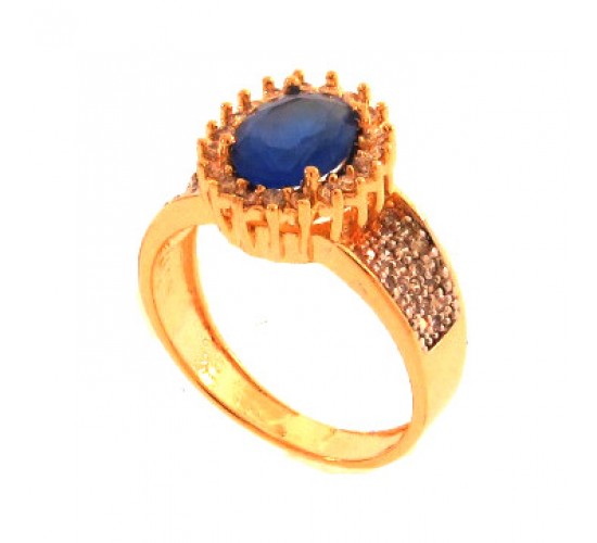 Anel oval pedra maior azul safira com zirconia cristal em volta e nas laterais. 141416