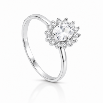 Anel solitario oval zirconia maior cristal, em volta cristal, prata. 3430040