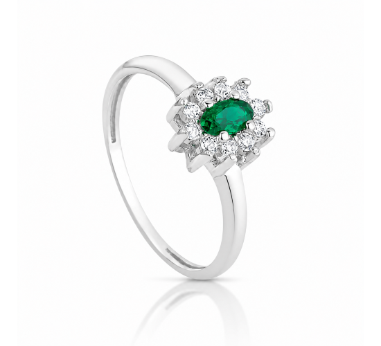 Anel oval verde esmeralda 10mm com zirconia cristal em volta. 3435578