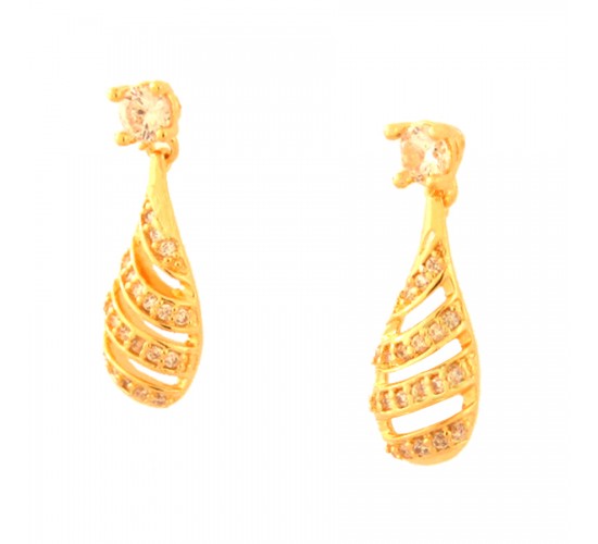Brinco gota listras vazadas e zirconia cristal. 16x2mm. 150828