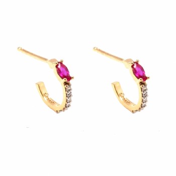 Brinco meia argola pequena fina zirconia cristal e navete vermelho. 11mm. 151442