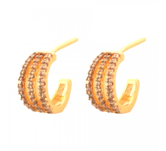 Brinco meia argola 3 fios zirconia cristal. 12.5x6.5mm. 151569