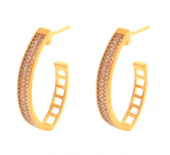 Brinco meia argola media oval zirconia cristal na frente vazada atras. 27.5mm. 151717