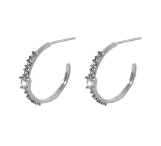 Brinco meia argola media fina zirconia cristal e coracao cristal. 12mm, prata. 350020