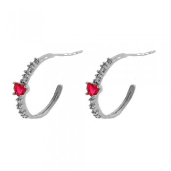 Brinco meia argola media fina zirconia cristal e coracao vermelho, prata. 350021