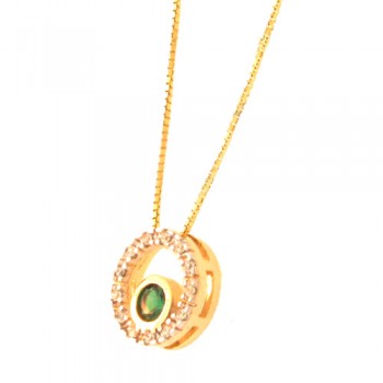 Colar circulo vazado zirconia cristal com zirconia maior verde no centro. 5mm. 161946