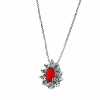 Colar gota pequena zirconia vermelho rubi no centro e cristal em volta. 5x2mm, prata. 361903