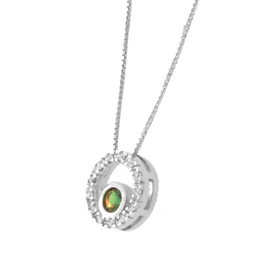 Colar circulo vazado zirconia cristal com zirconia maior verde no centro. 5mm, prata. 361946